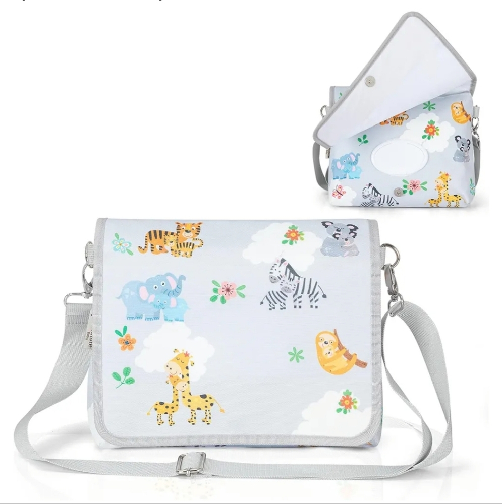 4 Nature Diaper Clutch Bag, Small and Cute Baby Bag for Mom (Animal World)